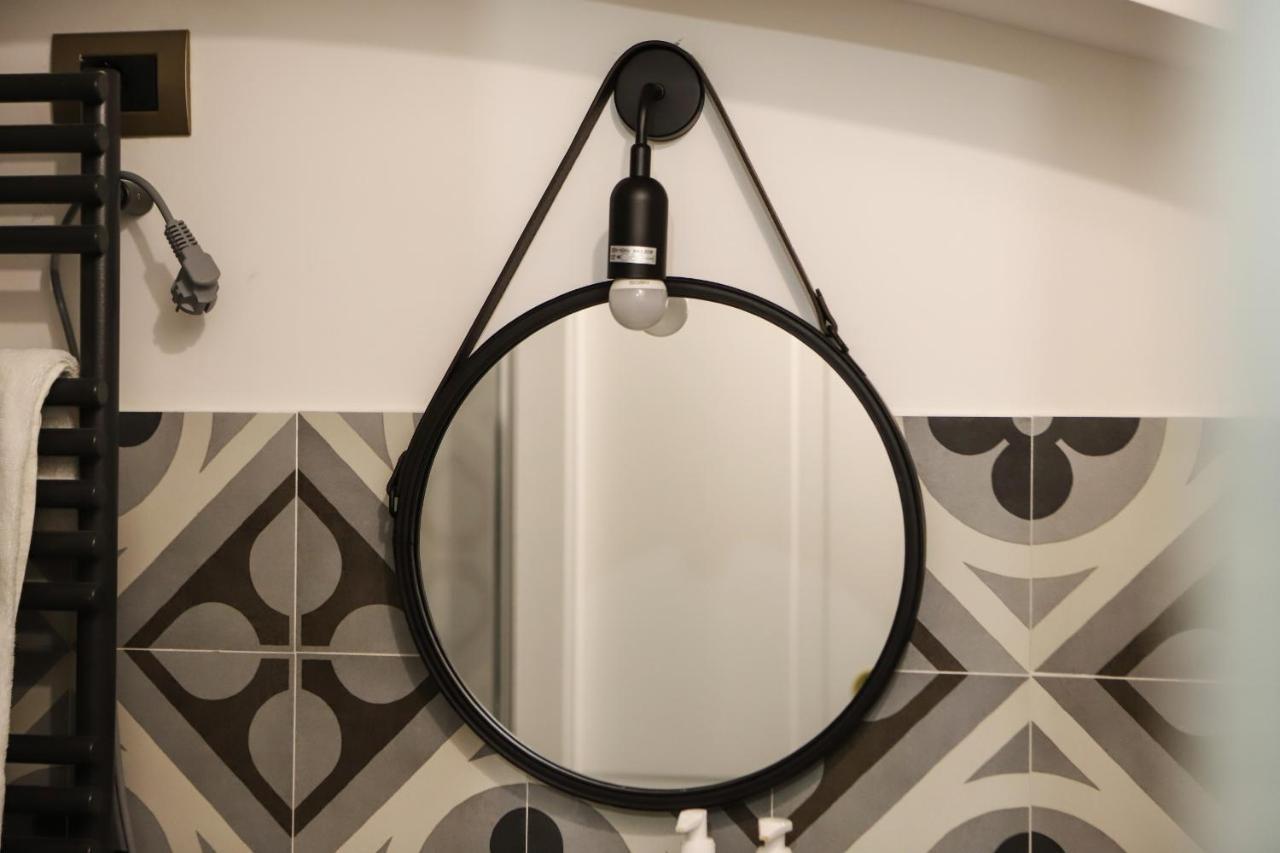 דירות נאפולי Pizzofalcone Studio By Wonderful Italy מראה חיצוני תמונה